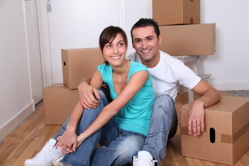 Short-term storage facility in Bow with secure units